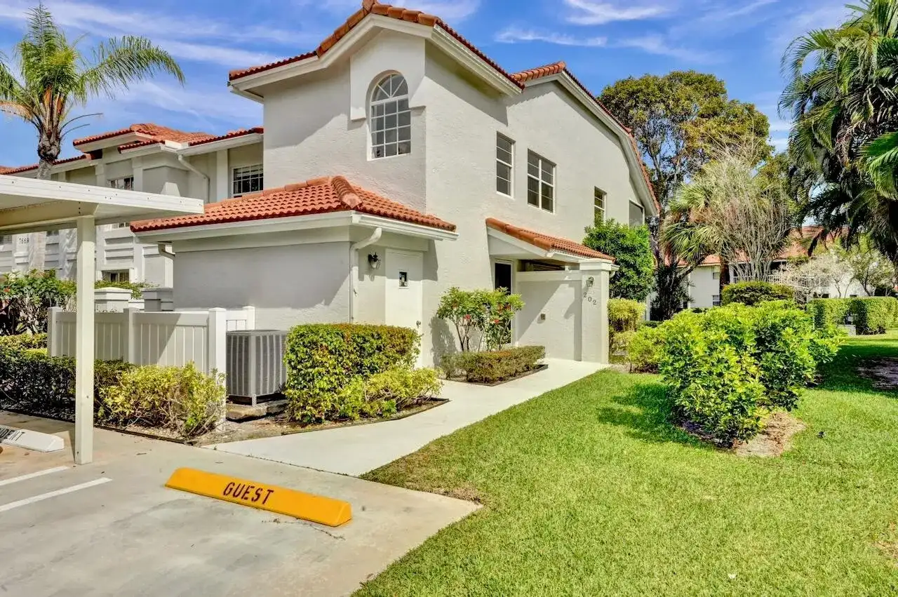 7669 Springwater Place # 202, Boynton Beach FL 33437 photo 5