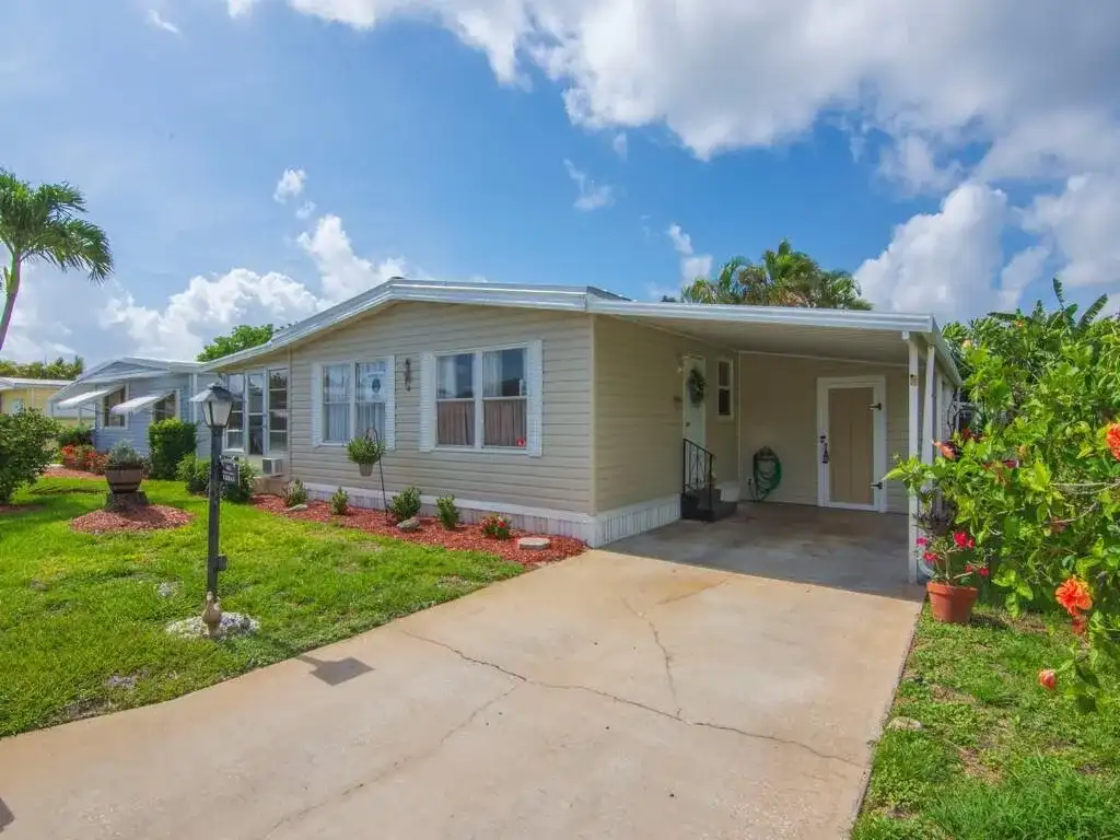 463 Onyx Way, Jensen Beach FL 34957