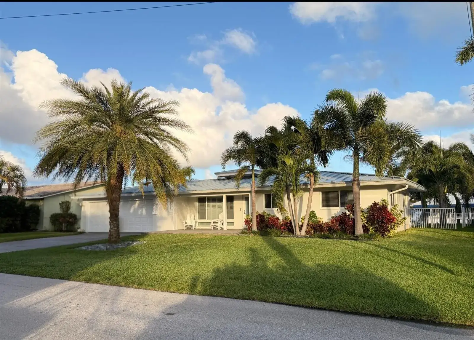 3910 NE 26th Avenue, Lighthouse Point FL 33064 photo 2