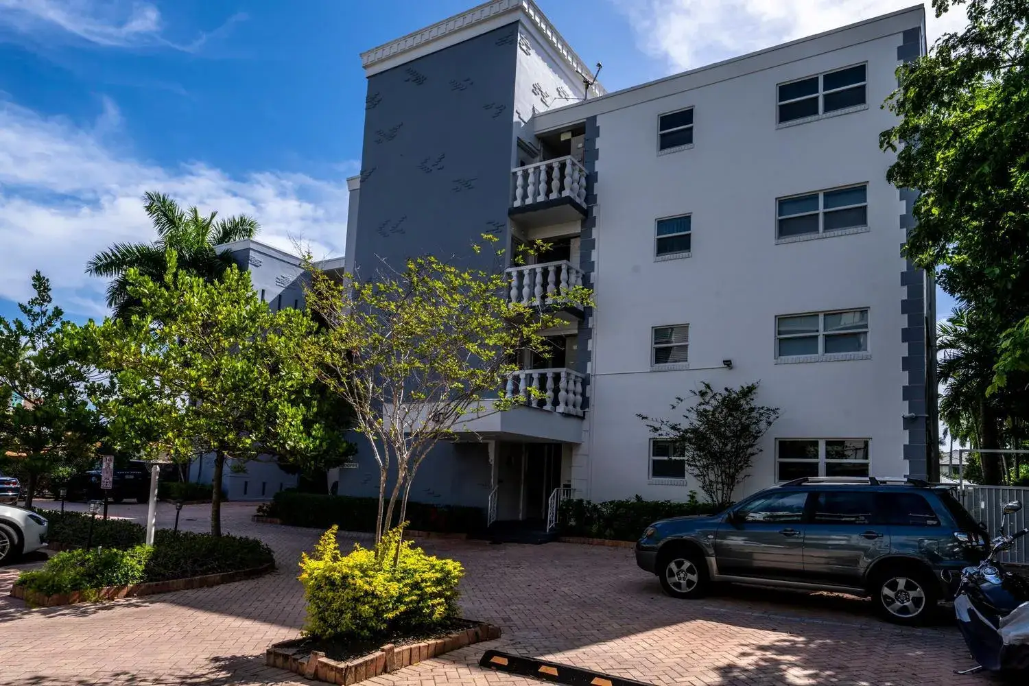 40 Isle Of Venice Drive # 9, Fort Lauderdale FL 33301