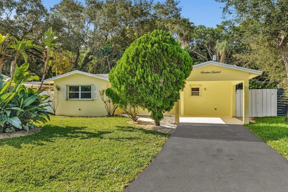 1700 SW 30th Street, Fort Lauderdale FL 33315
