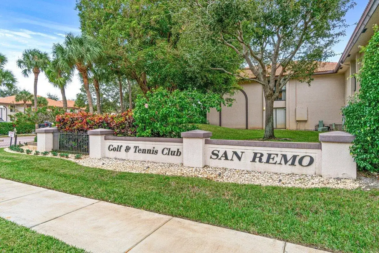 5200 E Club Circle # 106, Boca Raton FL 33487 photo 2
