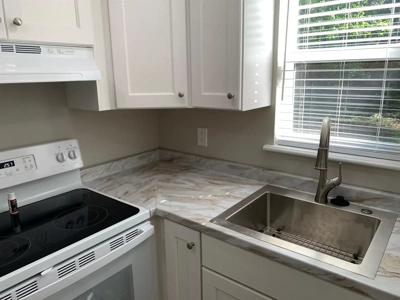 4220 NE Indian River Drive NE Unit 5, Jensen Beach FL 34957 photo 2