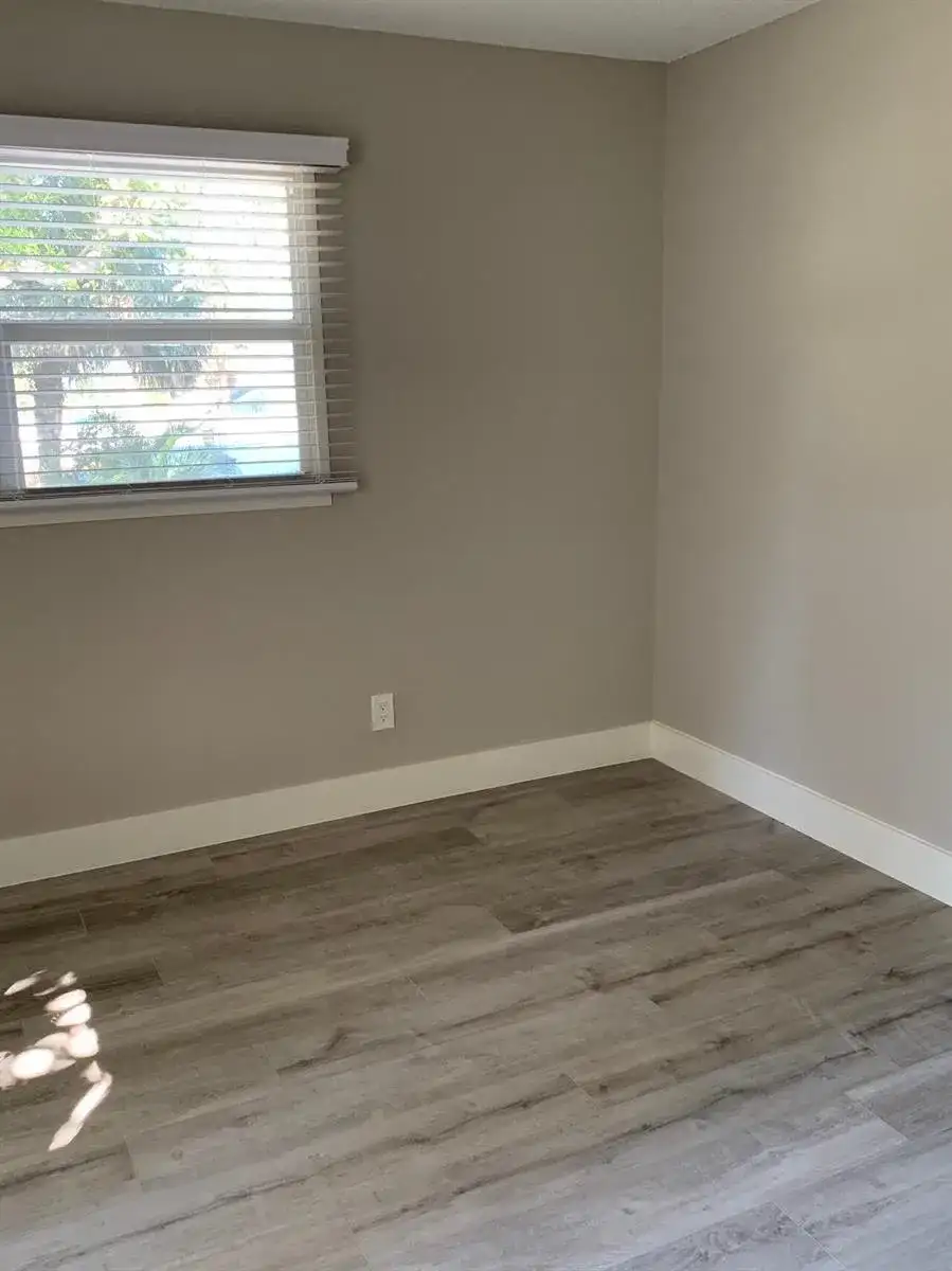 4220 NE Indian River Drive NE Unit 5, Jensen Beach FL 34957 photo 3