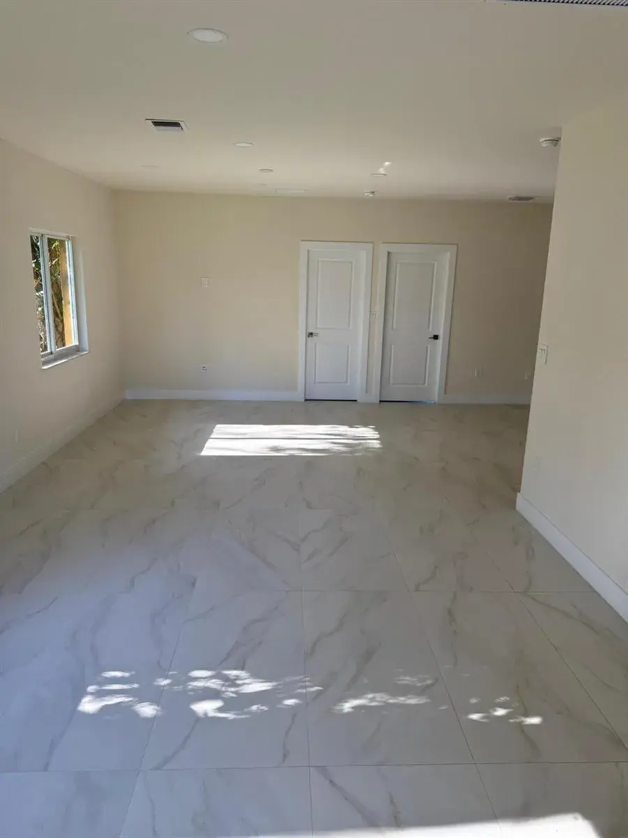 2999 NW 9th Street, Fort Lauderdale FL 33311
