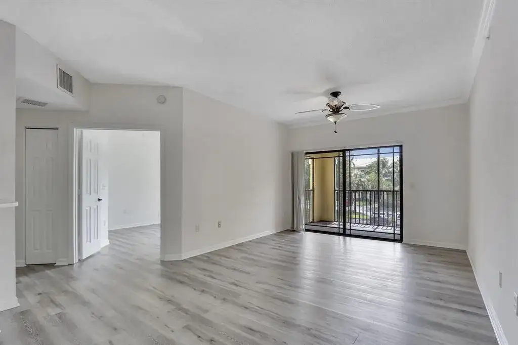 2725 Anzio Court # 202, Palm Beach Gardens FL 33410 photo 3