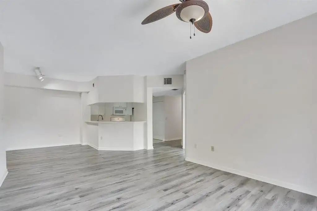 2725 Anzio Court # 202, Palm Beach Gardens FL 33410 photo 4