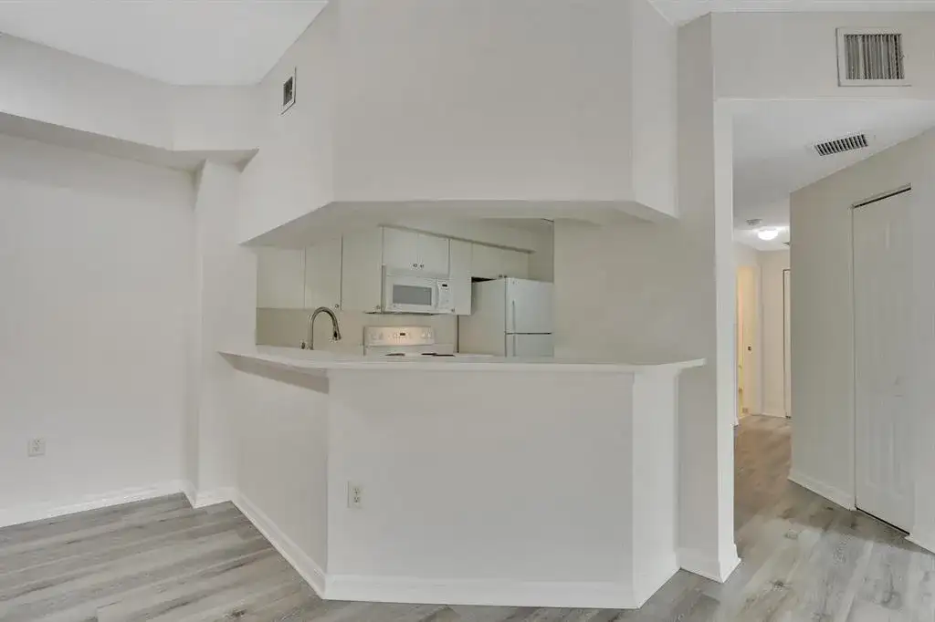 2725 Anzio Court # 202, Palm Beach Gardens FL 33410 photo 5