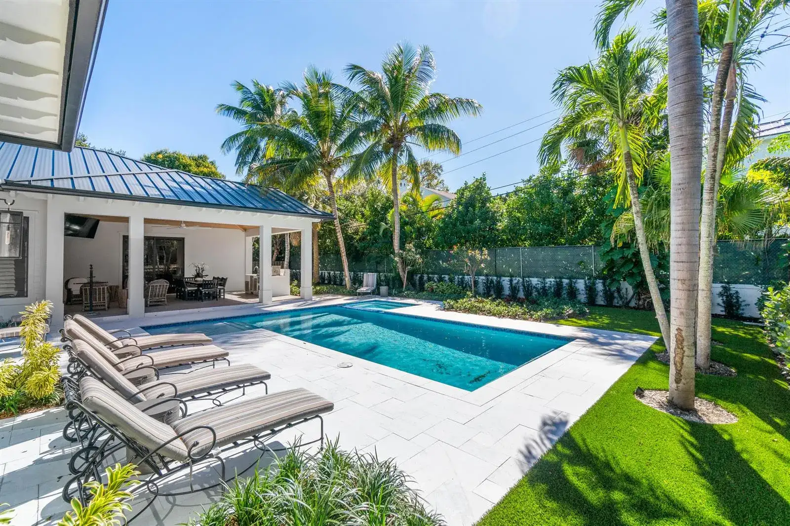 18 NW 15th Street, Delray Beach FL 33444 photo 2