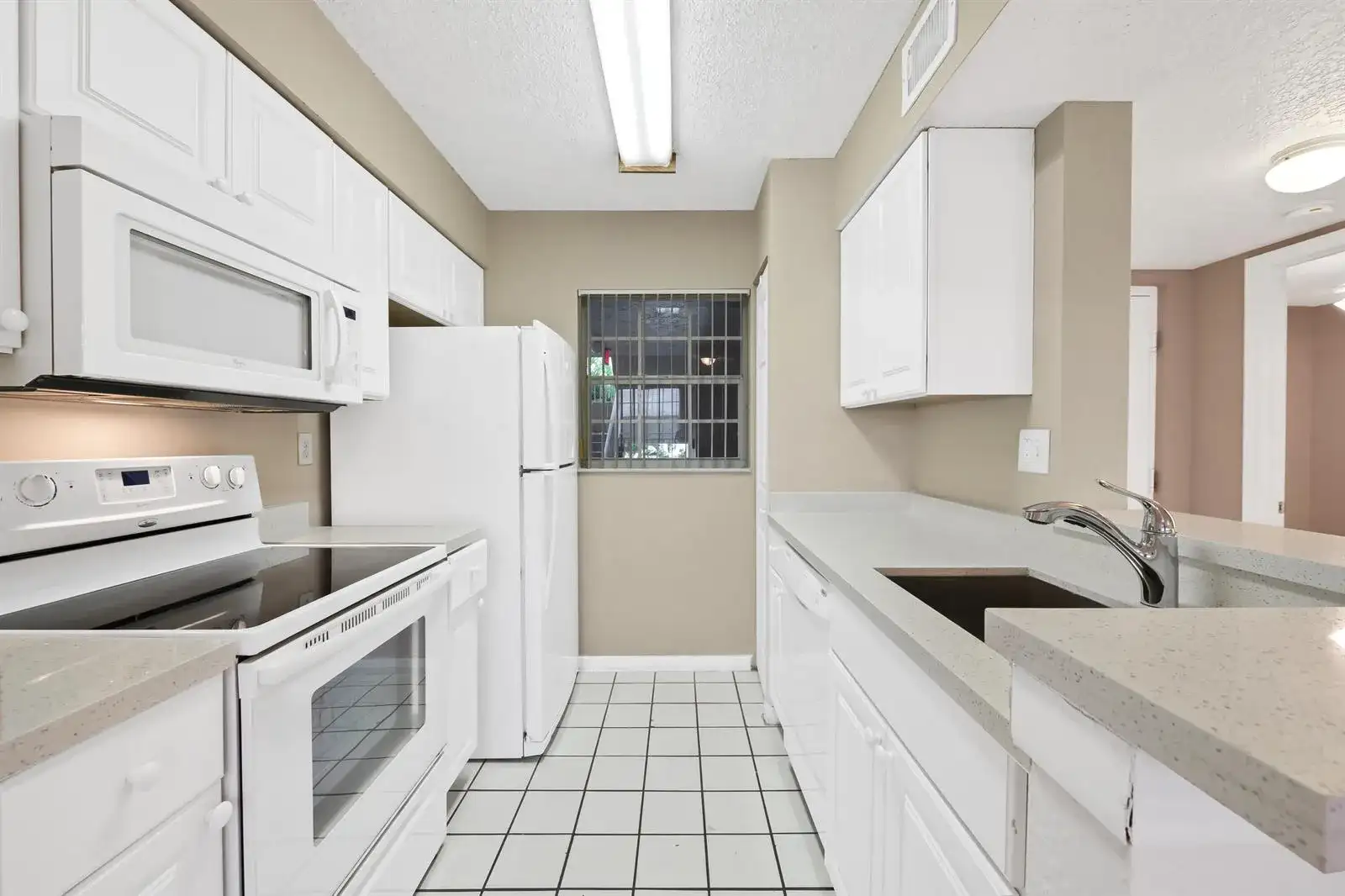 2861 N Oakland Forest Drive # 202, Oakland Park FL 33309 photo 2