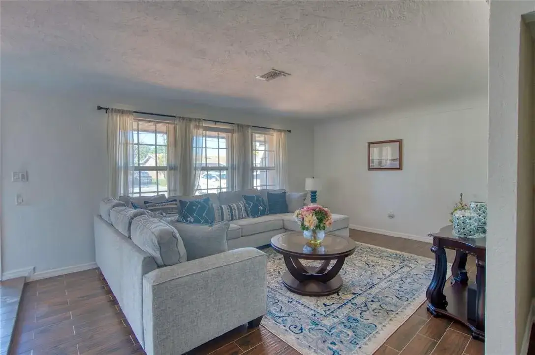 3513 E Shore Road, Miramar FL 33023