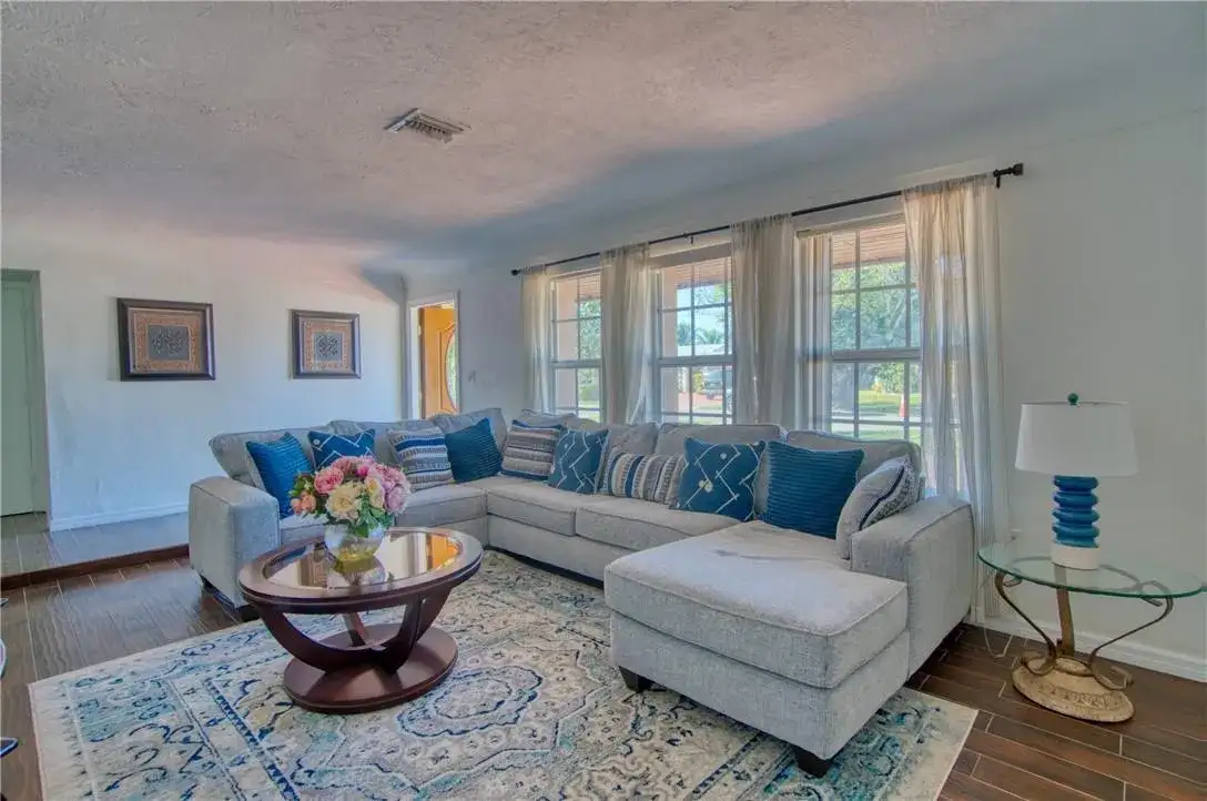 3513 E Shore Road, Miramar FL 33023 photo 2
