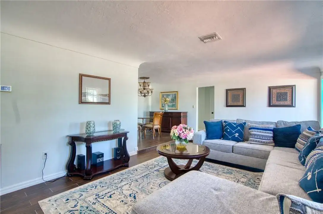 3513 E Shore Road, Miramar FL 33023 photo 4