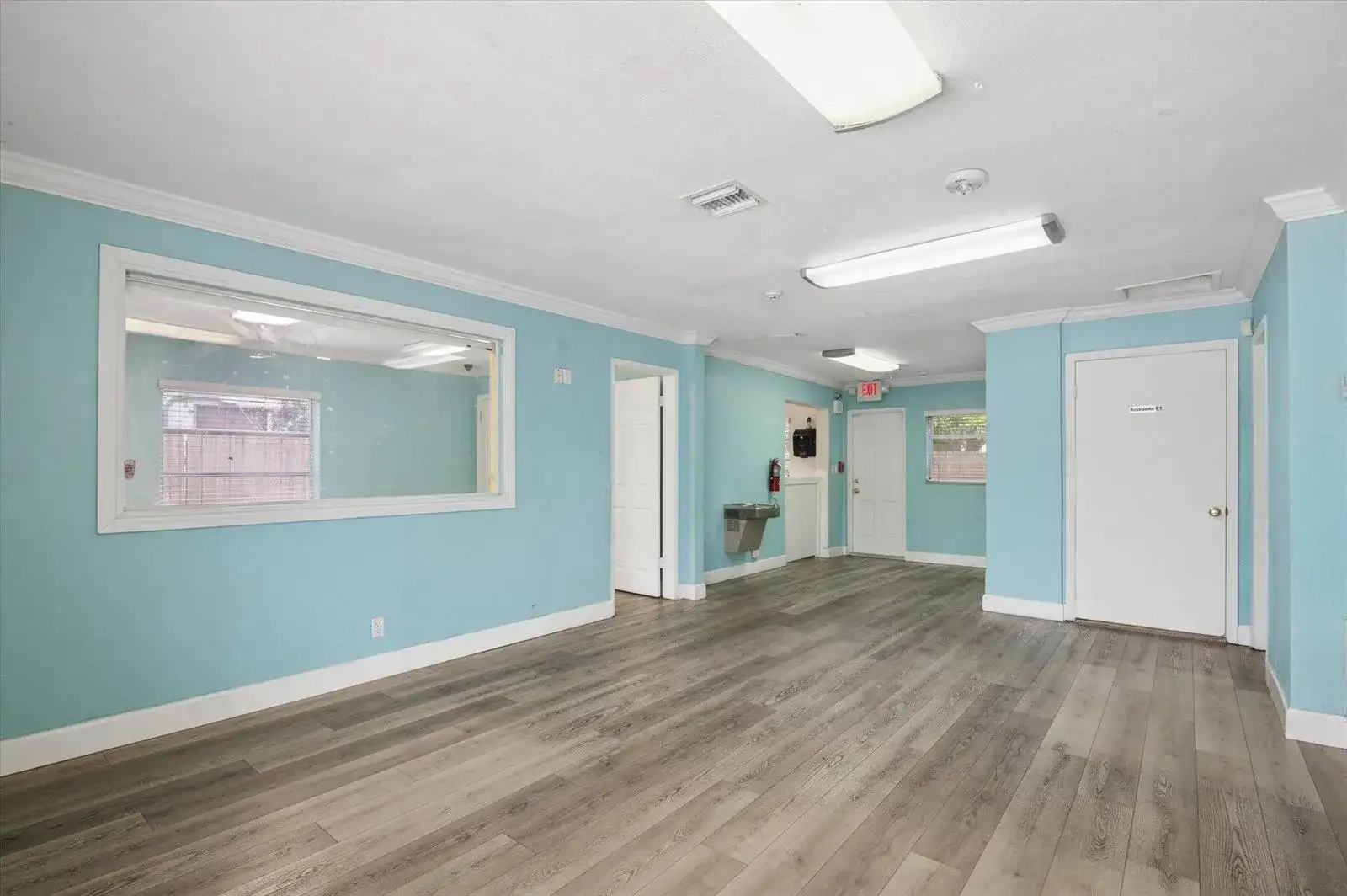 411 E Commercial Boulevard, Oakland Park FL 33334 photo 3