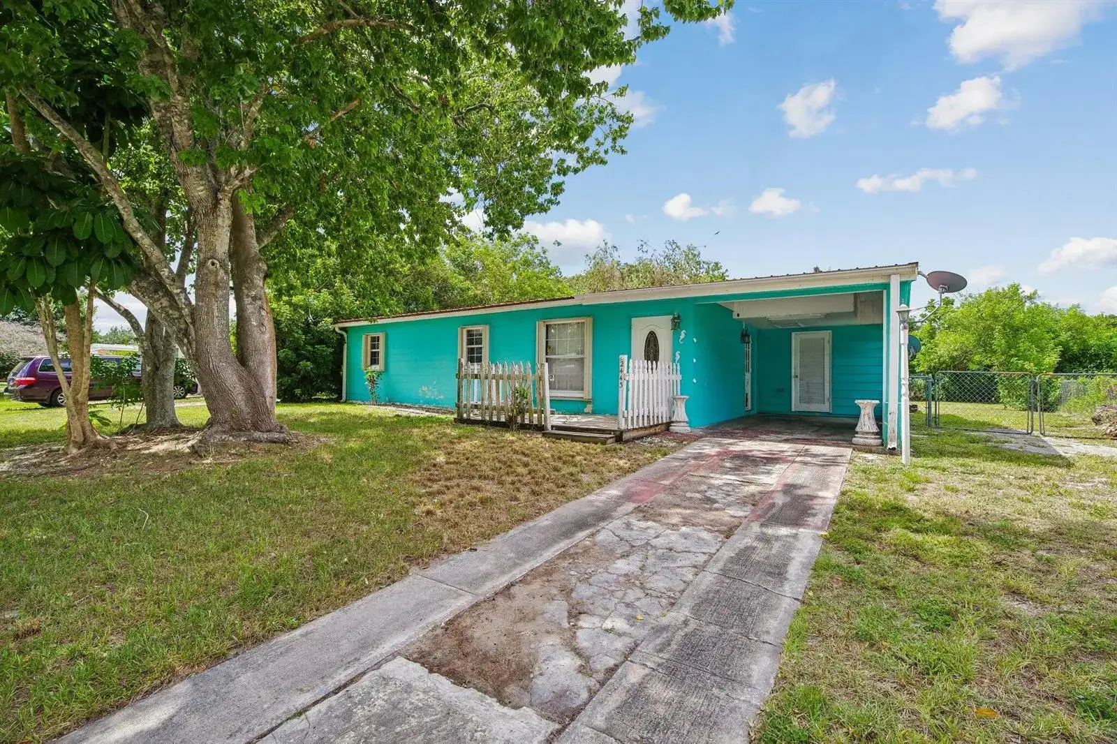 2443 2nd Place SW, Vero Beach FL 32962 photo 2