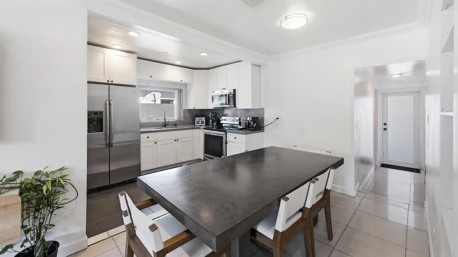 1234 NW 7th Avenue, Fort Lauderdale FL 33311