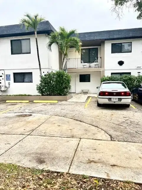 1858 Dewey Street # 2b, Hollywood FL 33020 photo 2