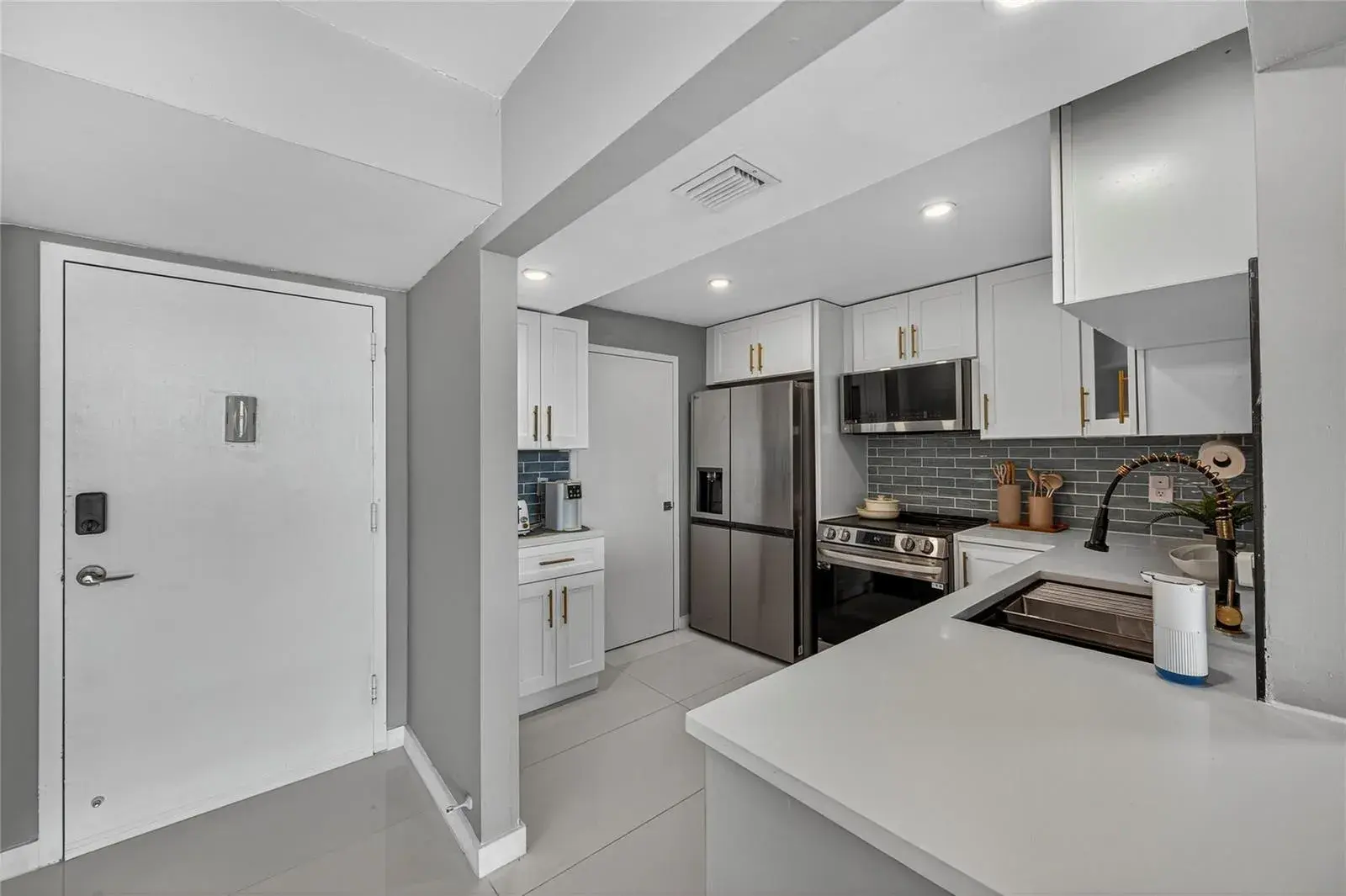1160 N Federal Highway # 1022, Fort Lauderdale FL 33304