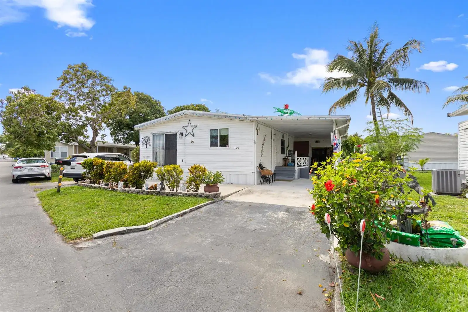 2961 SW 52nd Terrace, Davie FL 33314 photo 2