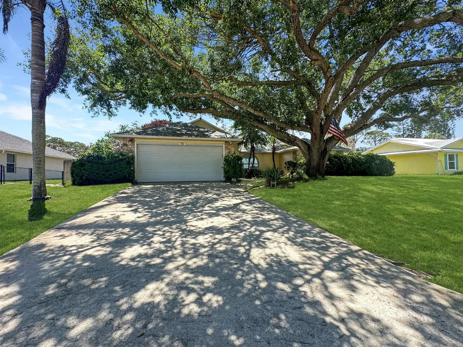 117 Hinchman Avenue, Sebastian FL 32958 photo 3
