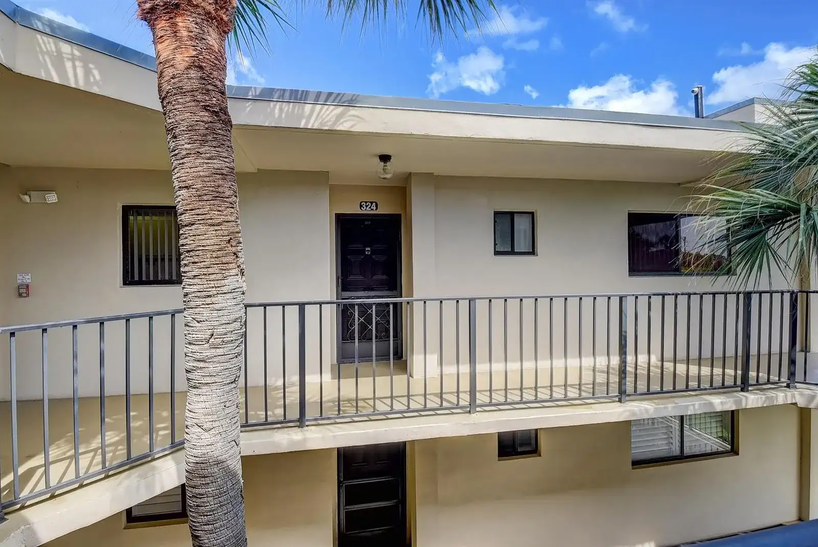 5370 Las Verdes Circle # 324, Delray Beach FL 33484 photo 2