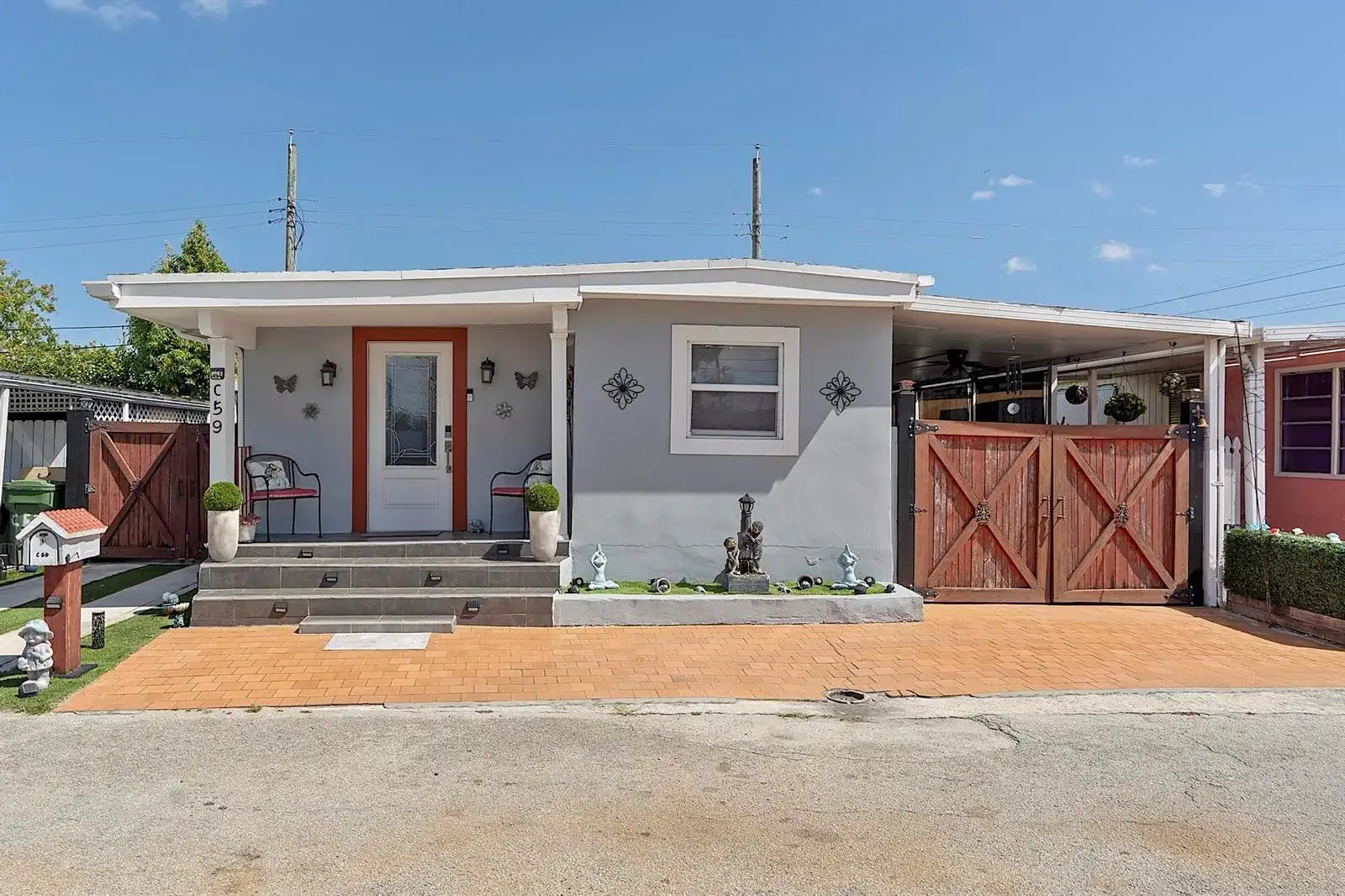 3205 W 16th Avenue, Hialeah FL 33012 photo 2