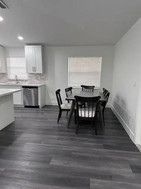 1616 NW 5th Street, Fort Lauderdale FL 33311 photo 2