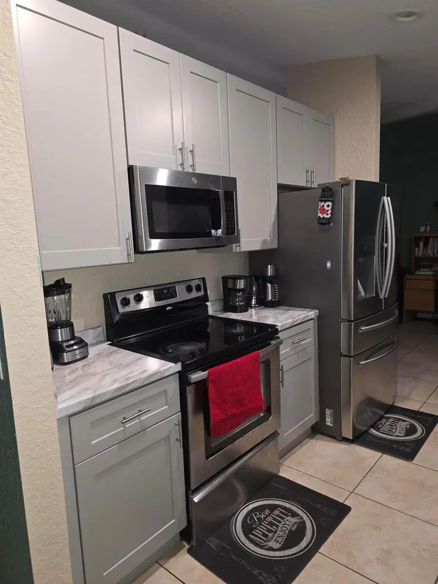557 SW Baoy Avenue, Port St. Lucie FL 34953