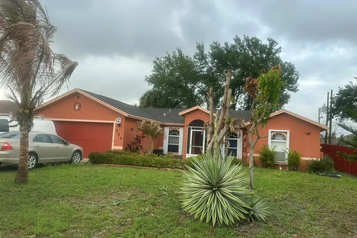 557 SW Baoy Avenue, Port St. Lucie FL 34953