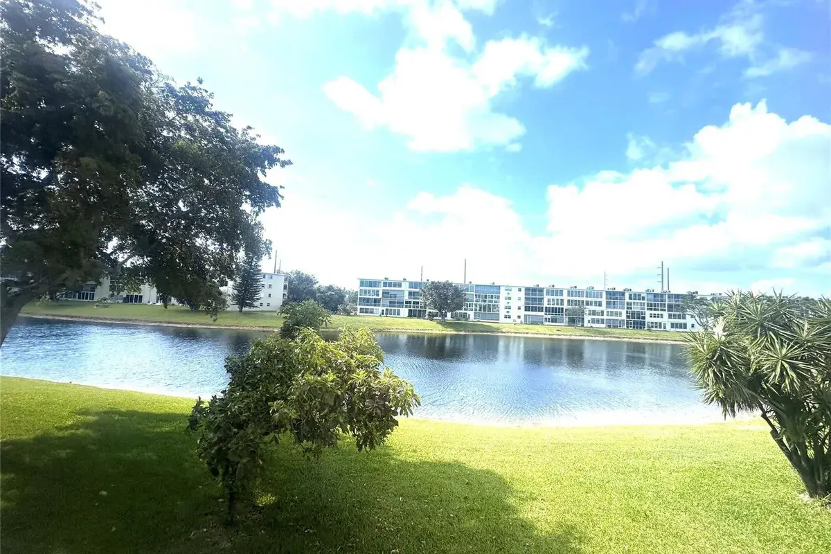 2004 Harwood C, Deerfield Beach FL 33442