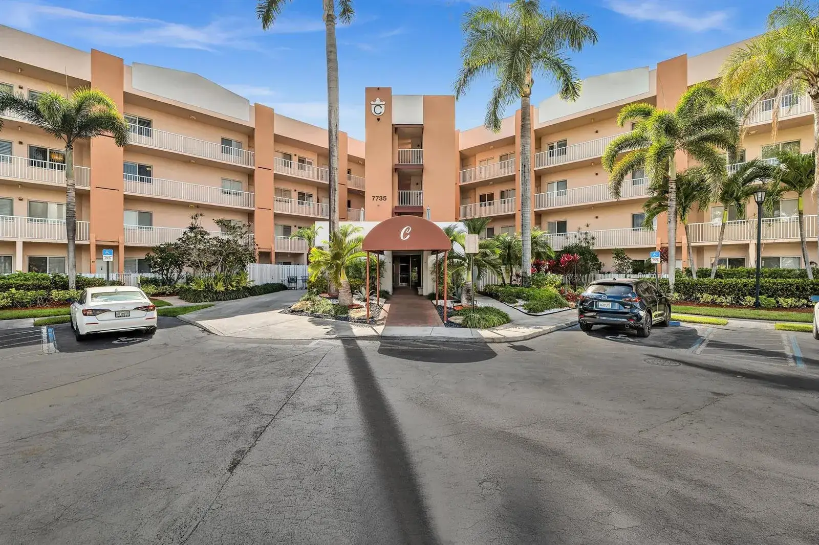 7735 Yardley Drive # 305, Tamarac FL 33321
