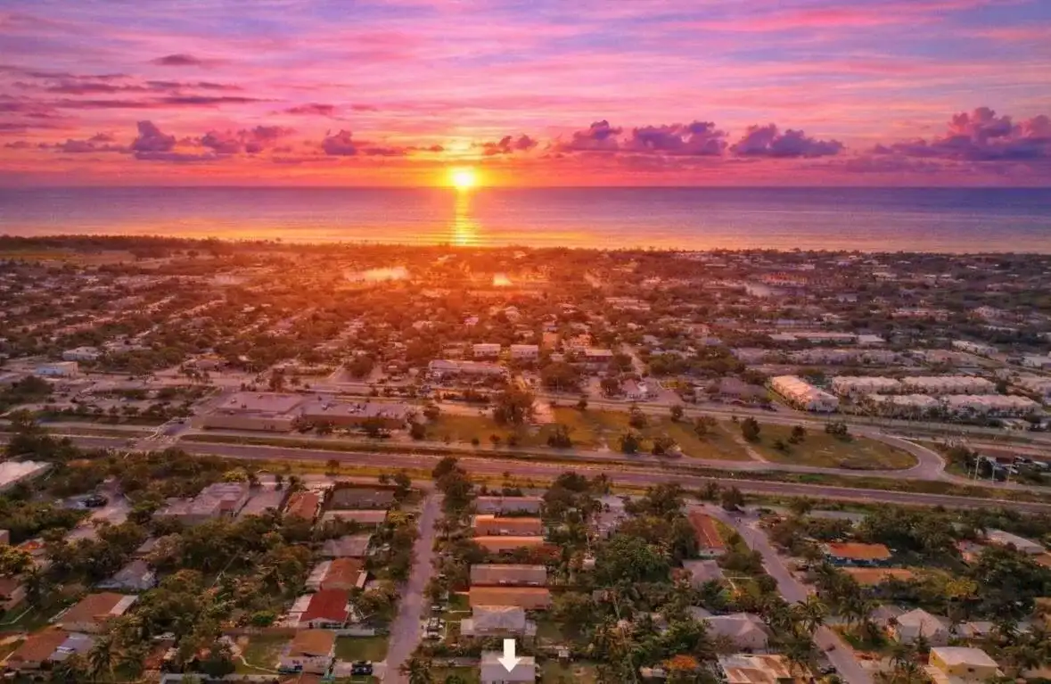 250 NE 13th Street, Delray Beach FL 33444