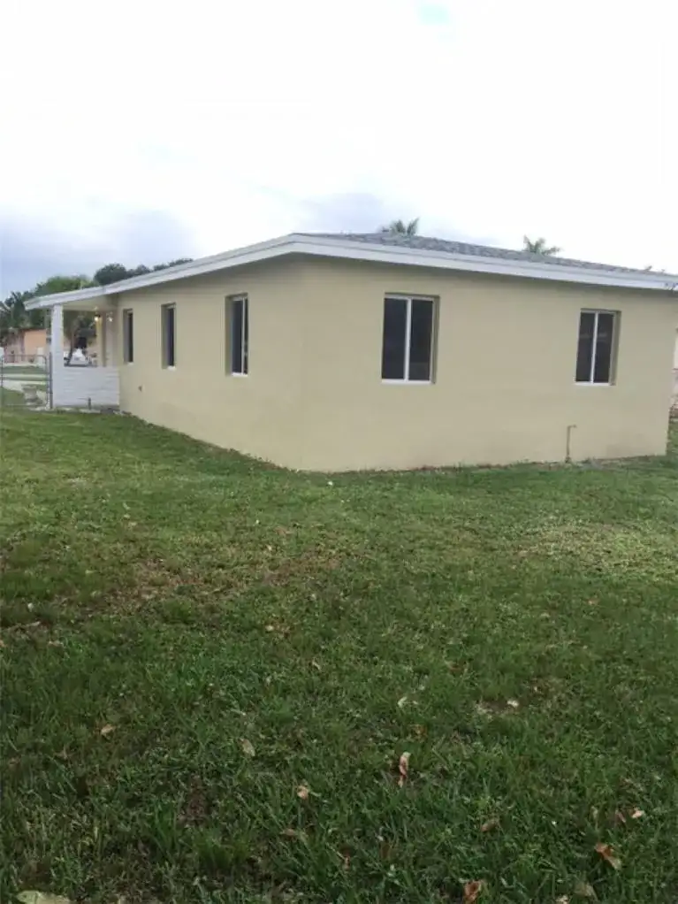 1829 NE 175th Street, North Miami Beach FL 33162 photo 2