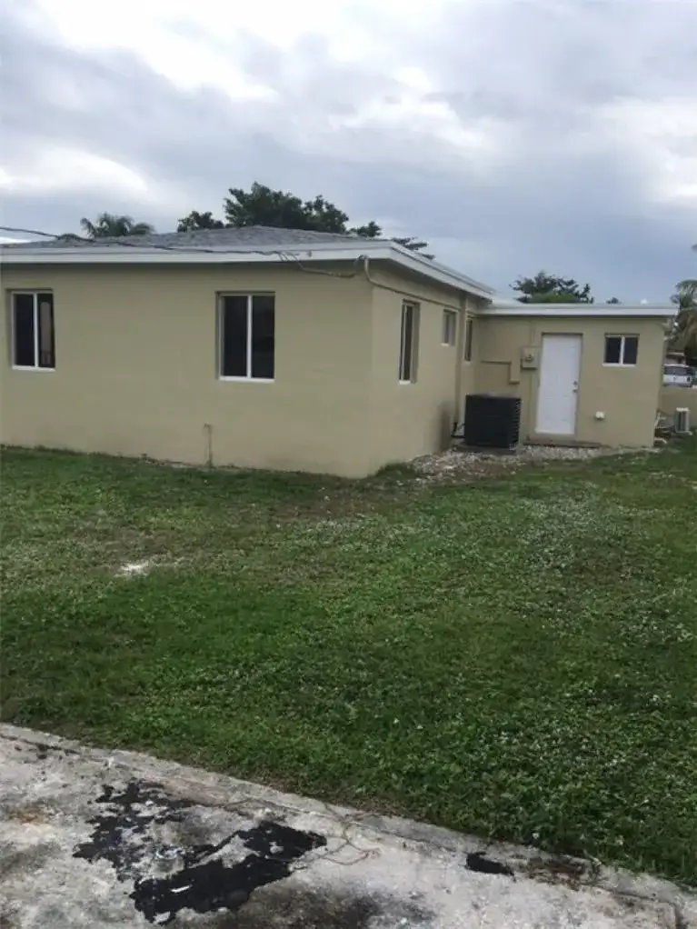 1829 NE 175th Street, North Miami Beach FL 33162 photo 4