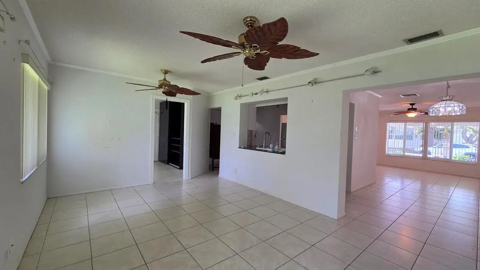 7002 NW 71st Avenue, Tamarac FL 33321 photo 4