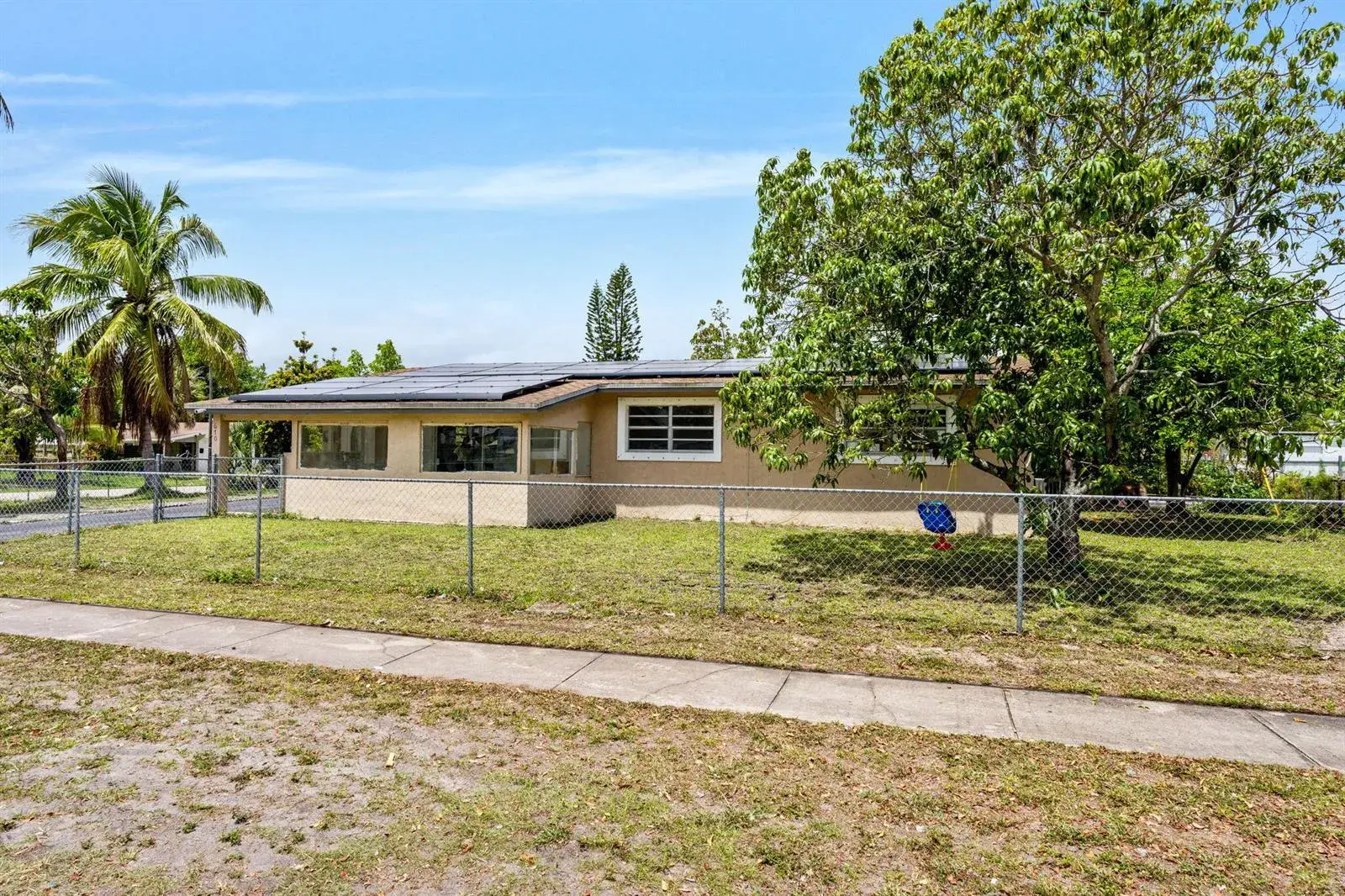 670 SW 29th Avenue, Fort Lauderdale FL 33312