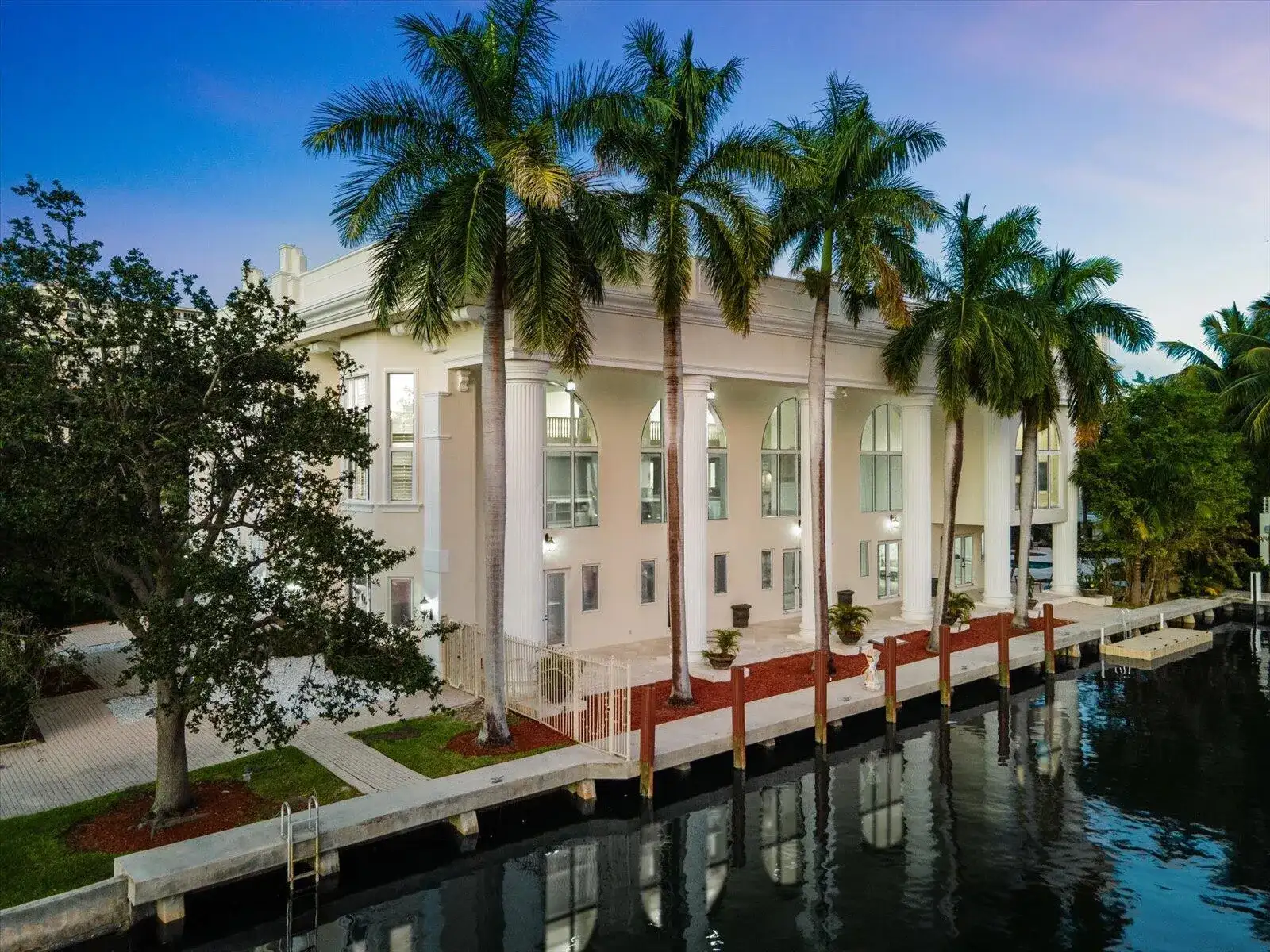 414 Riviera Isle Drive, Fort Lauderdale FL 33301 photo 2