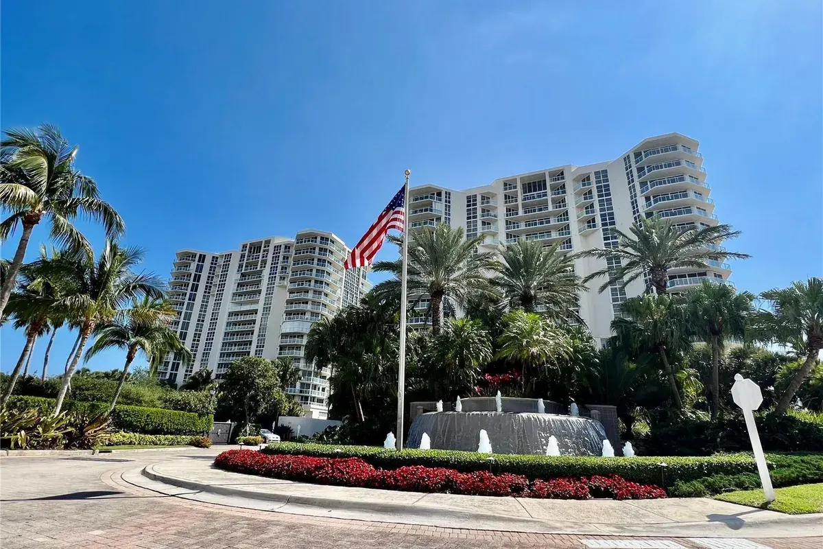 6001 N Ocean Drive # 706, Hollywood FL 33019
