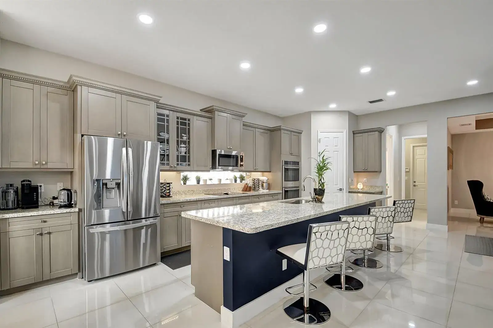 8952 Cypress Grove Lane, Royal Palm Beach FL 33436