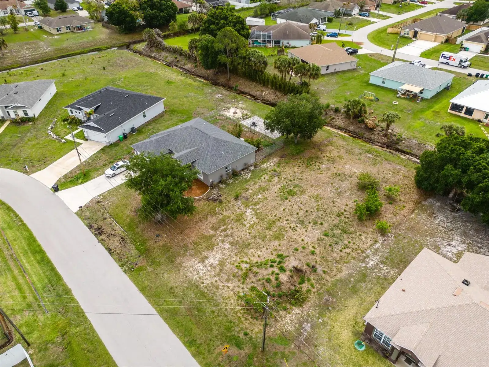 1110 SW Hunnicut Avenue, Port St. Lucie FL 34953 photo 5