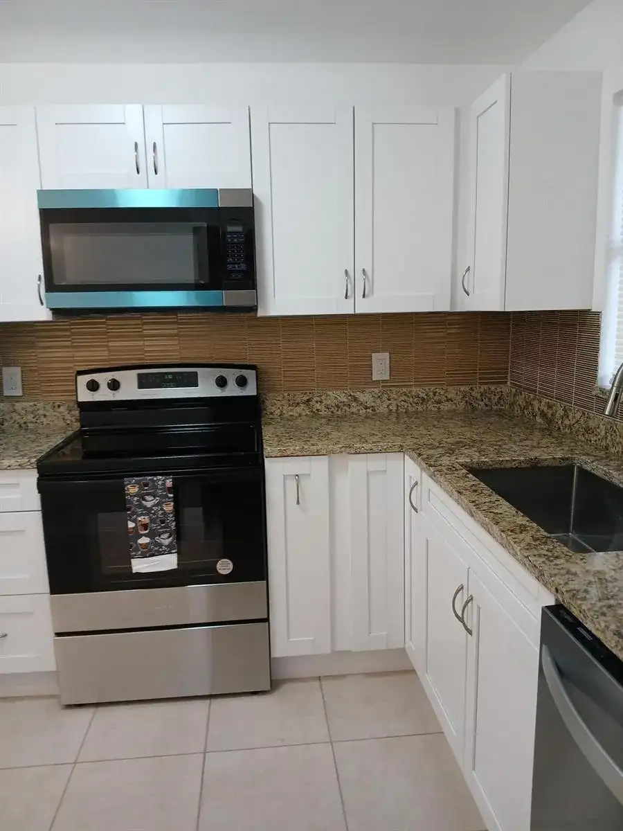 4760 Lucerne Lakes Boulevard W # 405, Lake Worth FL 33467 photo 4