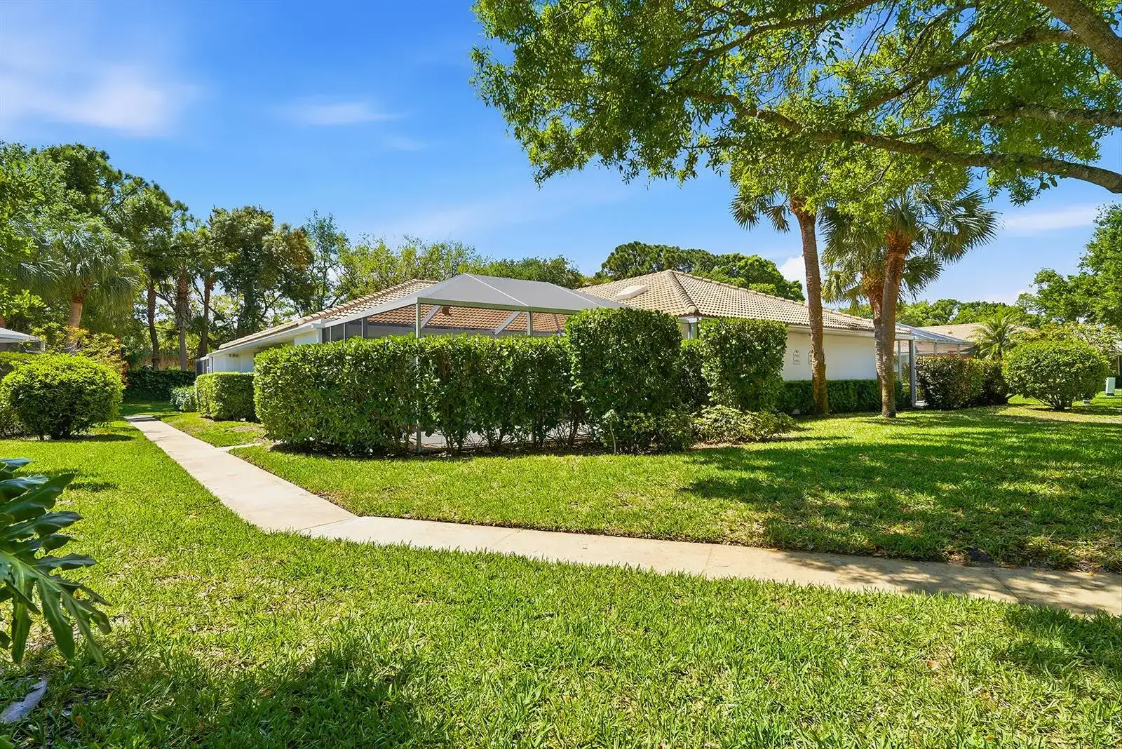 9502 Chapman Oak Court, Palm Beach Gardens FL 33410 photo 2