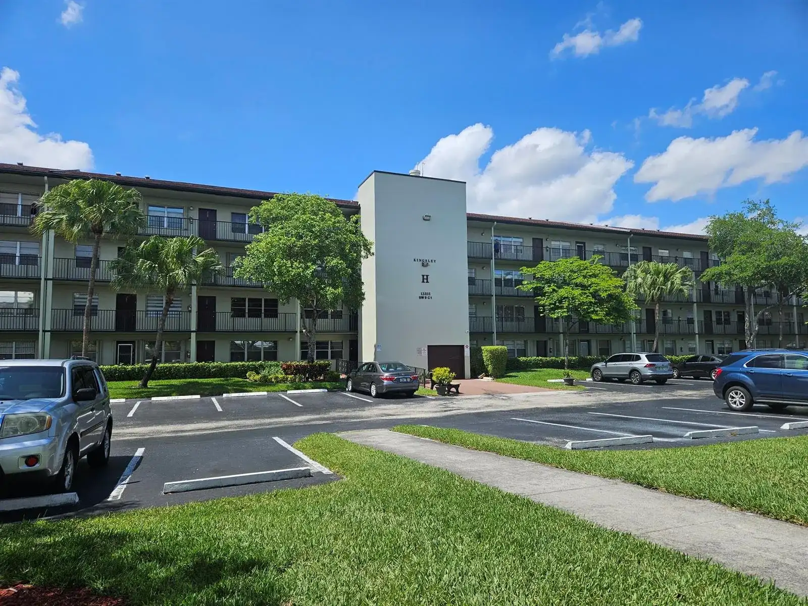 13355 SW 9th Court # 304h, Pembroke Pines FL 33027
