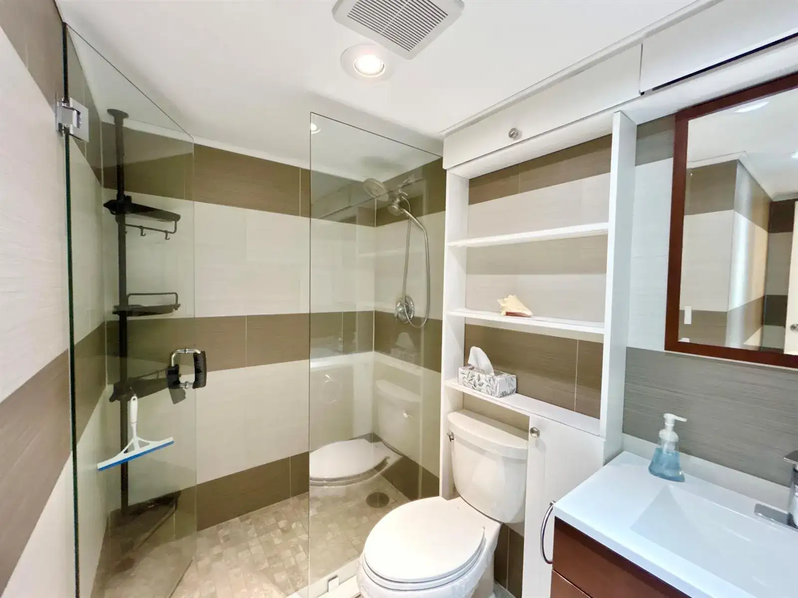 223 Pine Hov Circle # 2, FL 33463 photo 4