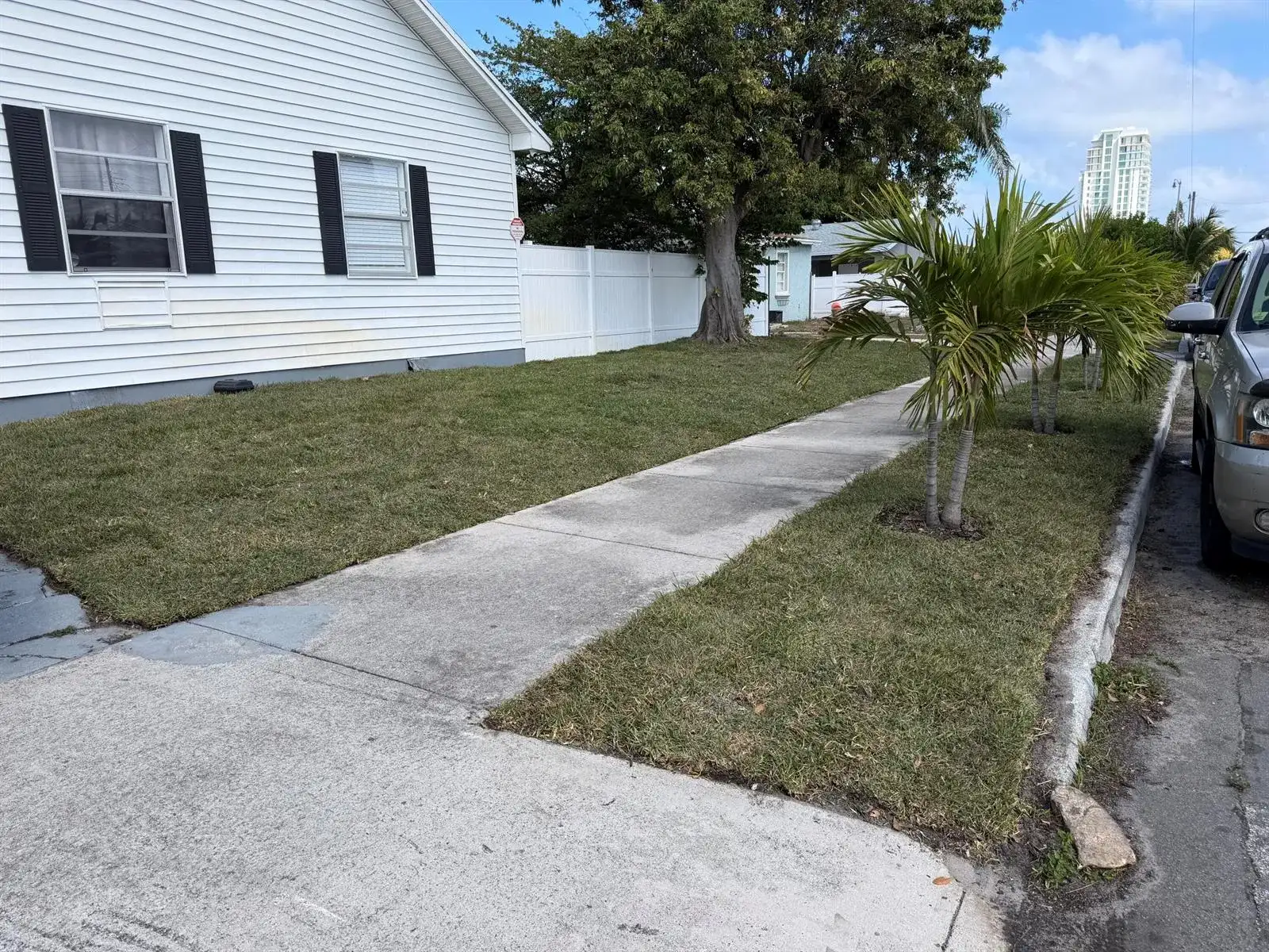 631 46th Street, West Palm Beach FL 33407 photo 2
