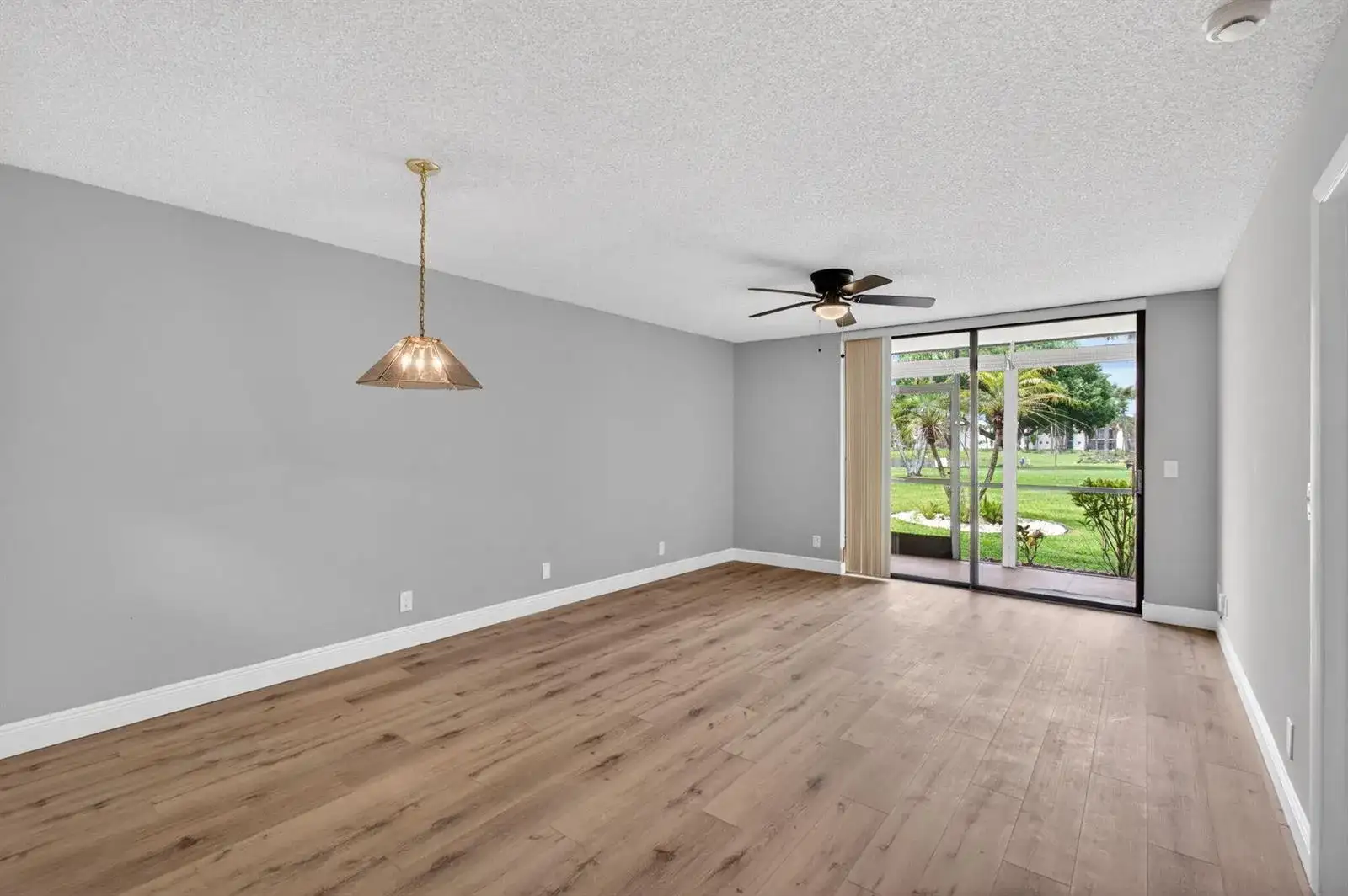 5340 Las Verdes Cr Las Verdes Circle # 109, Delray Beach FL 33484 photo 3