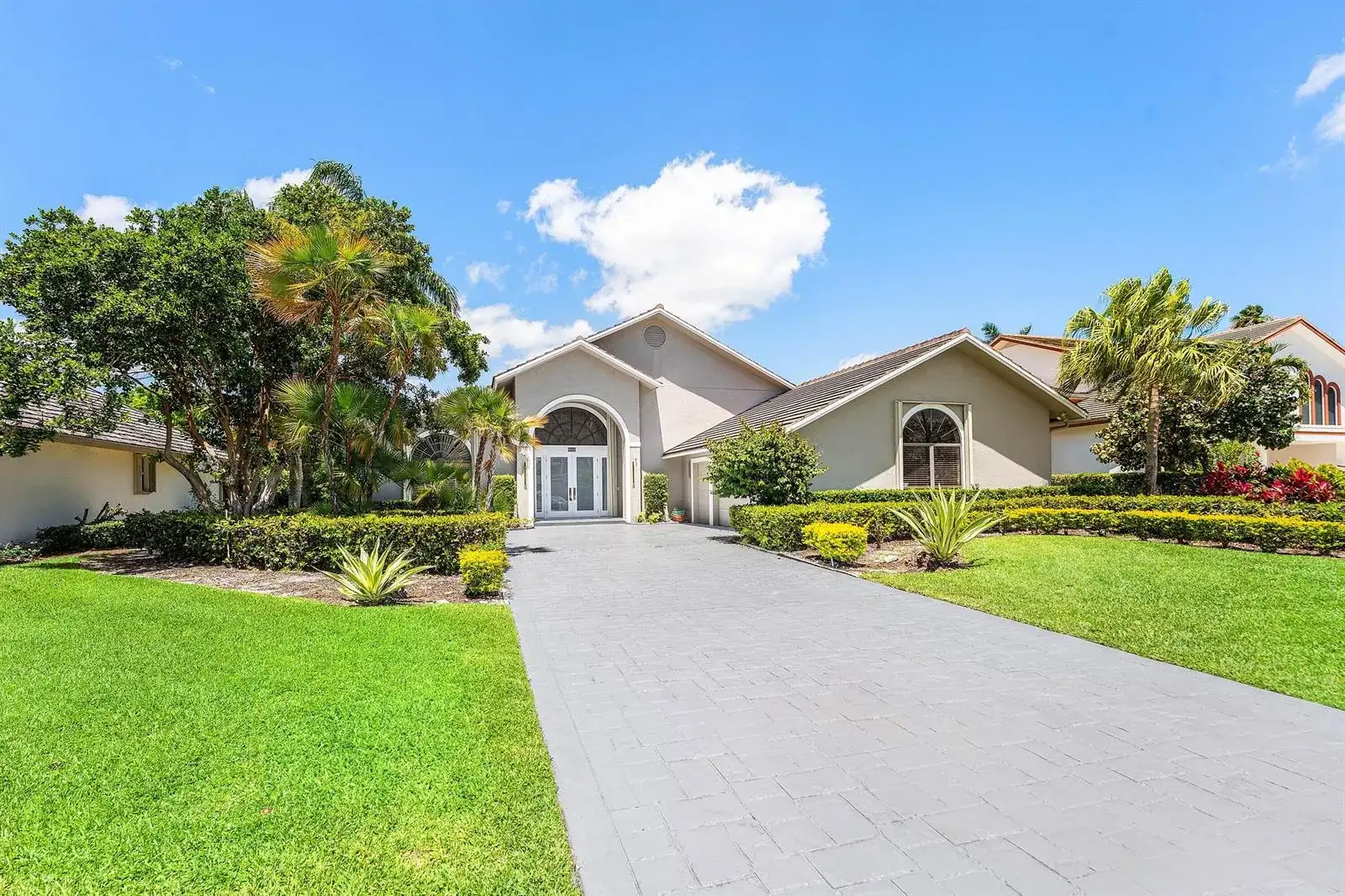 6415 Brandon Street, Palm Beach Gardens FL 33418 photo 2