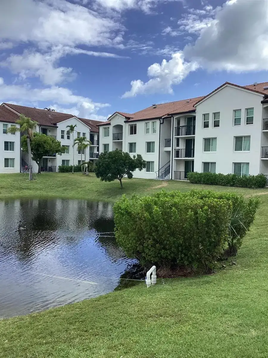 116 Villa Circle # 116, Boynton Beach FL 33435 photo 2