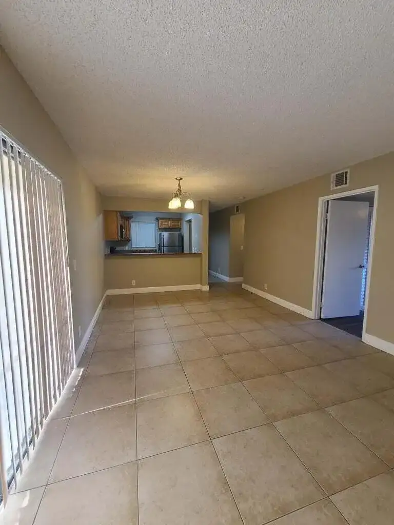 1517 Lake Crystal Drive, West Palm Beach FL 33411 photo 3