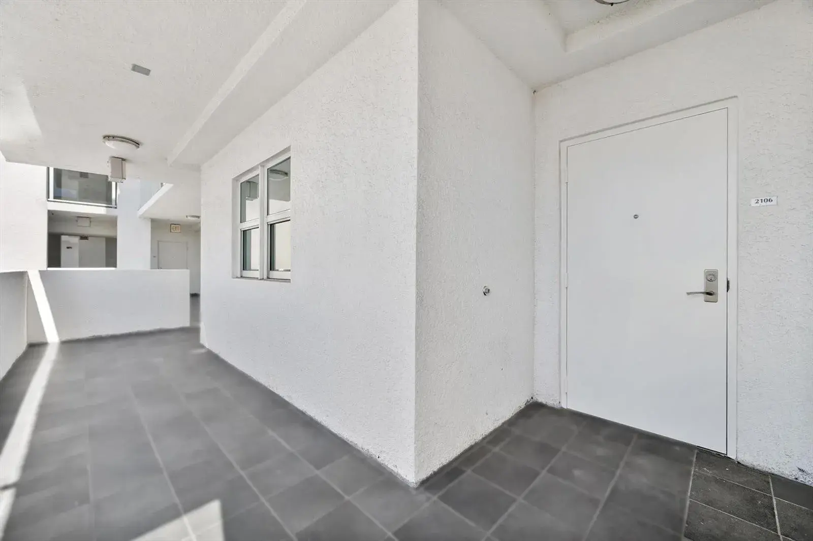 15051 Royal Oaks Lane # 2106, North Miami FL 33181